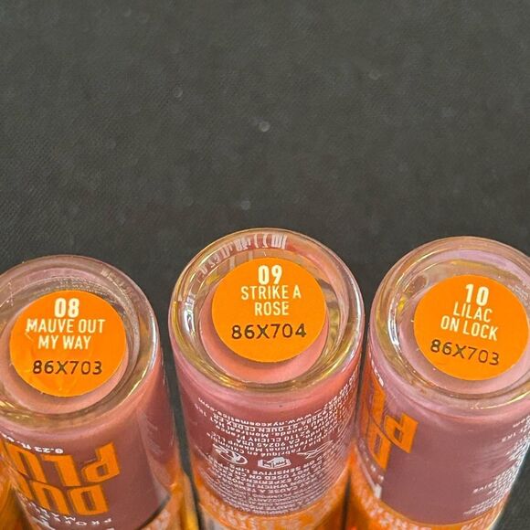 π¦5/$25βNYX 03 - NUDE SWINGS WARM NUDE DUCK PLUMP HIGH PIGMENT PLUMPING LIP GLOSS - Picture 5 of 12